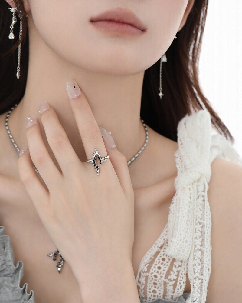 Aurora Four-Pointed Star Ring