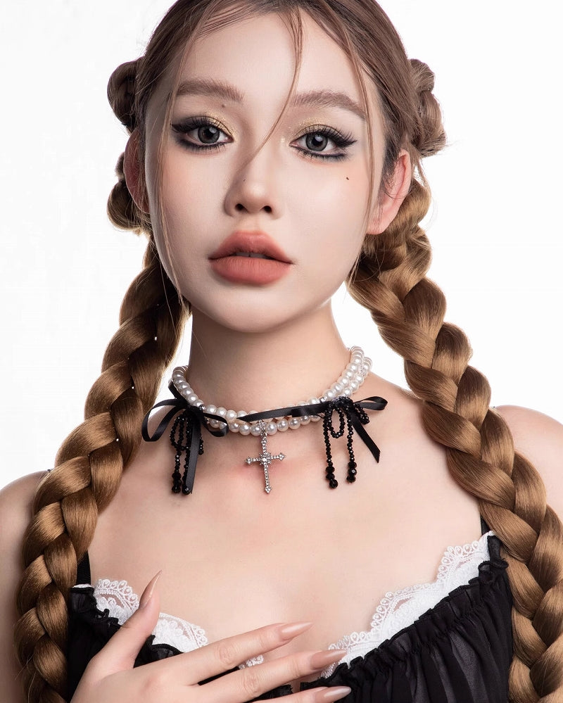 Cross Bow Pearl Choker 01