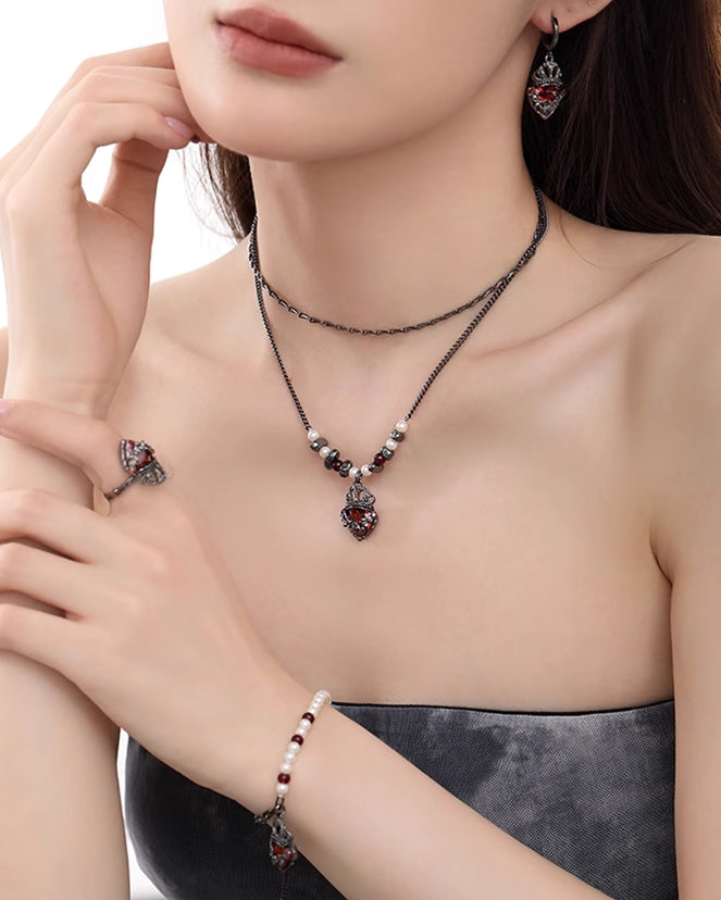 Dark Heart Crown Layer Necklace
