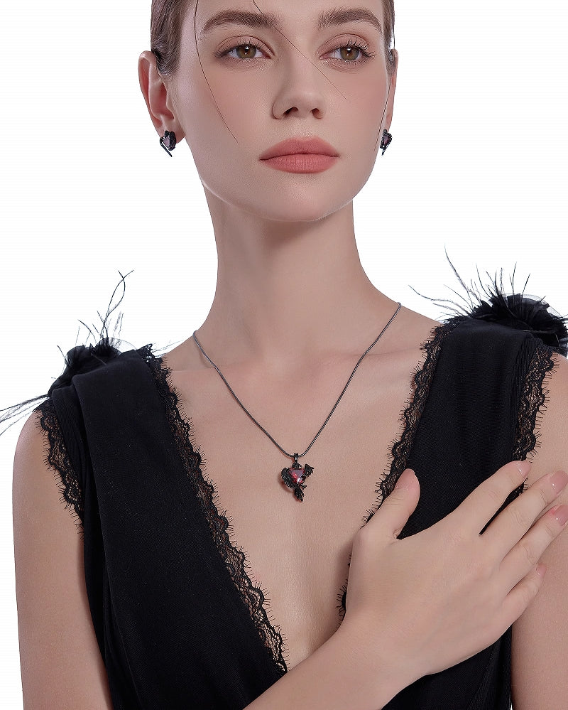 Thorn Dark Crow Love Necklace