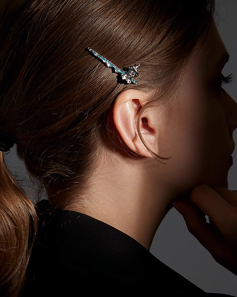 Ghost Valiant Hairpin