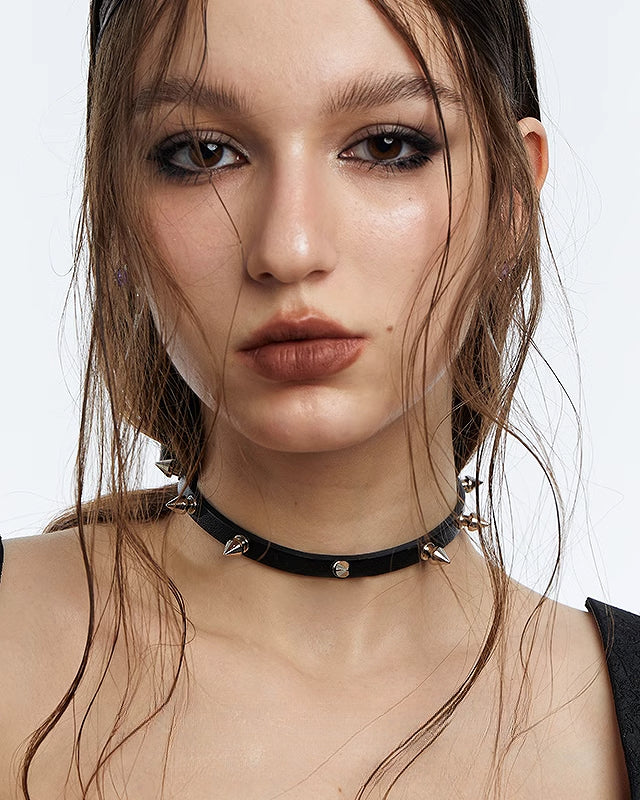 Simple Belt Black Choker