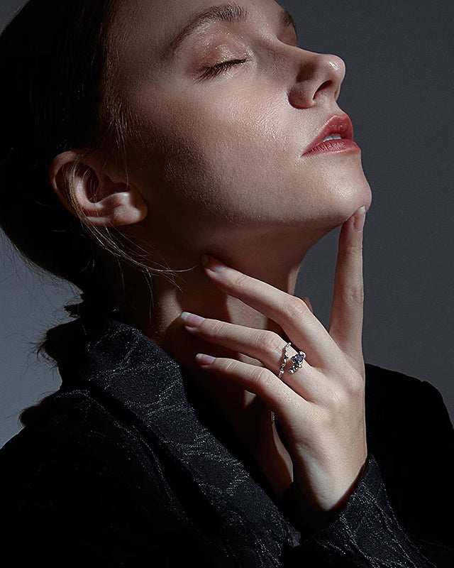 Lunar Eclipse Stone Misaligned Water Drop Ring