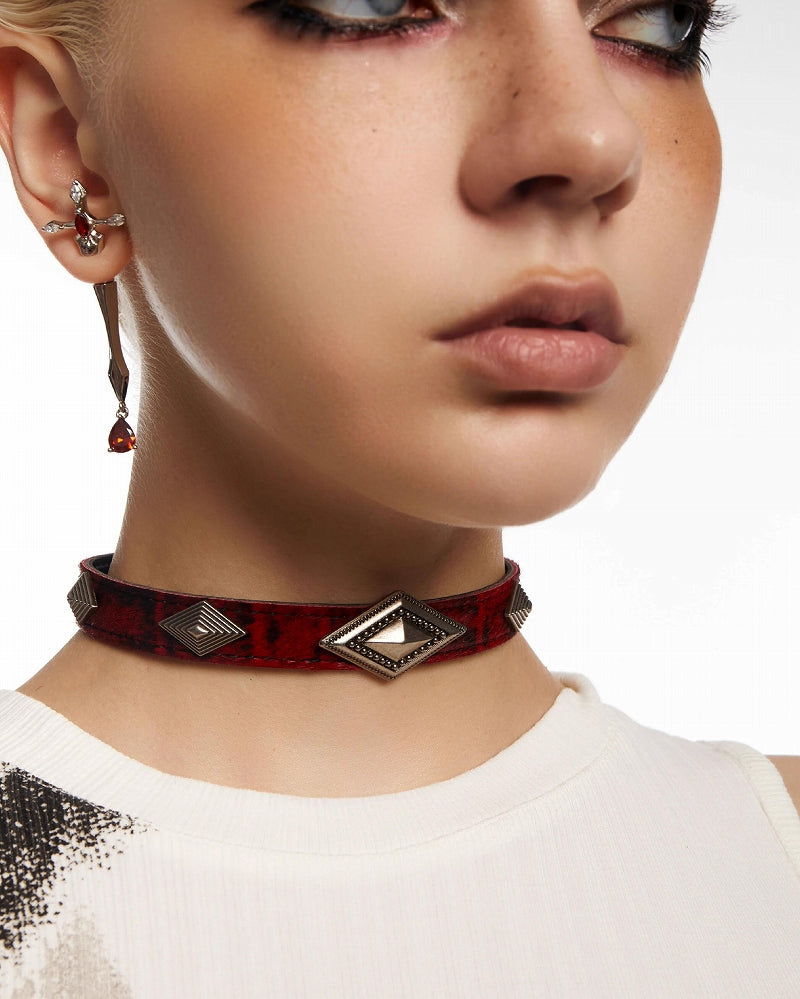 Gothic Relief Dark Red Leopard Choker