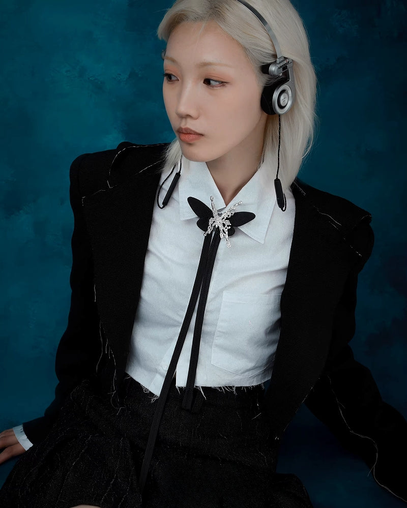 Wasteland Butterfly Island Pull Bow Tie