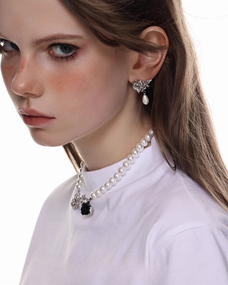 War Of The Roses Black & White Necklace