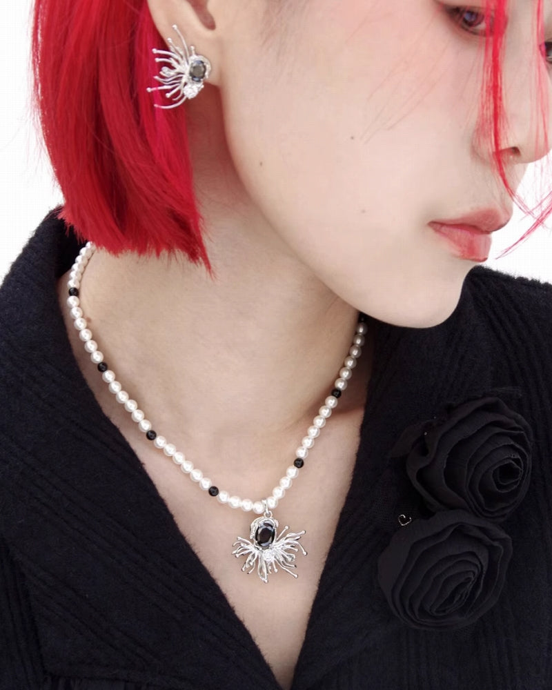 Xuanming Butterfly Dark Necklace