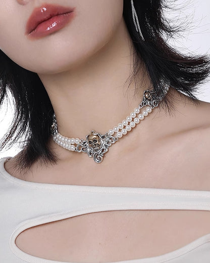 Skull Undead Pearl Choker