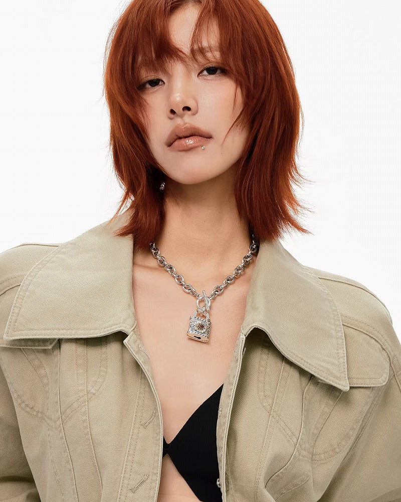 Daisy Declaration Necklace