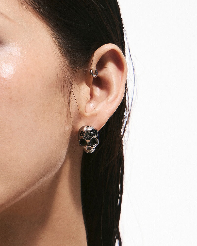 Deep Sea Echo Skull Black Earrings 02