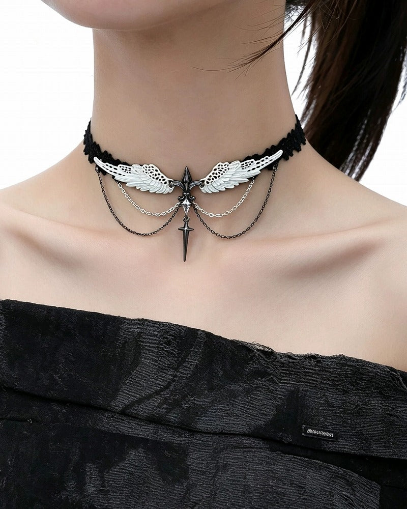 Basic Feather Wing Choker