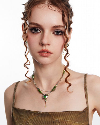 Liao Zhai Green Moonlight Necklace 01