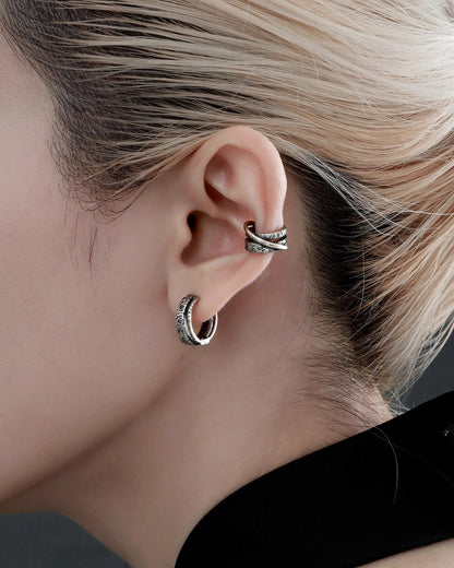 Monologue Earrings 01