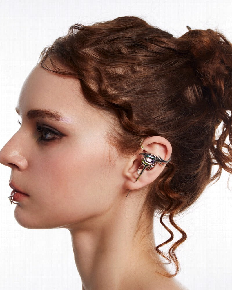 Liao Zhai Green Moonlight Earring 01