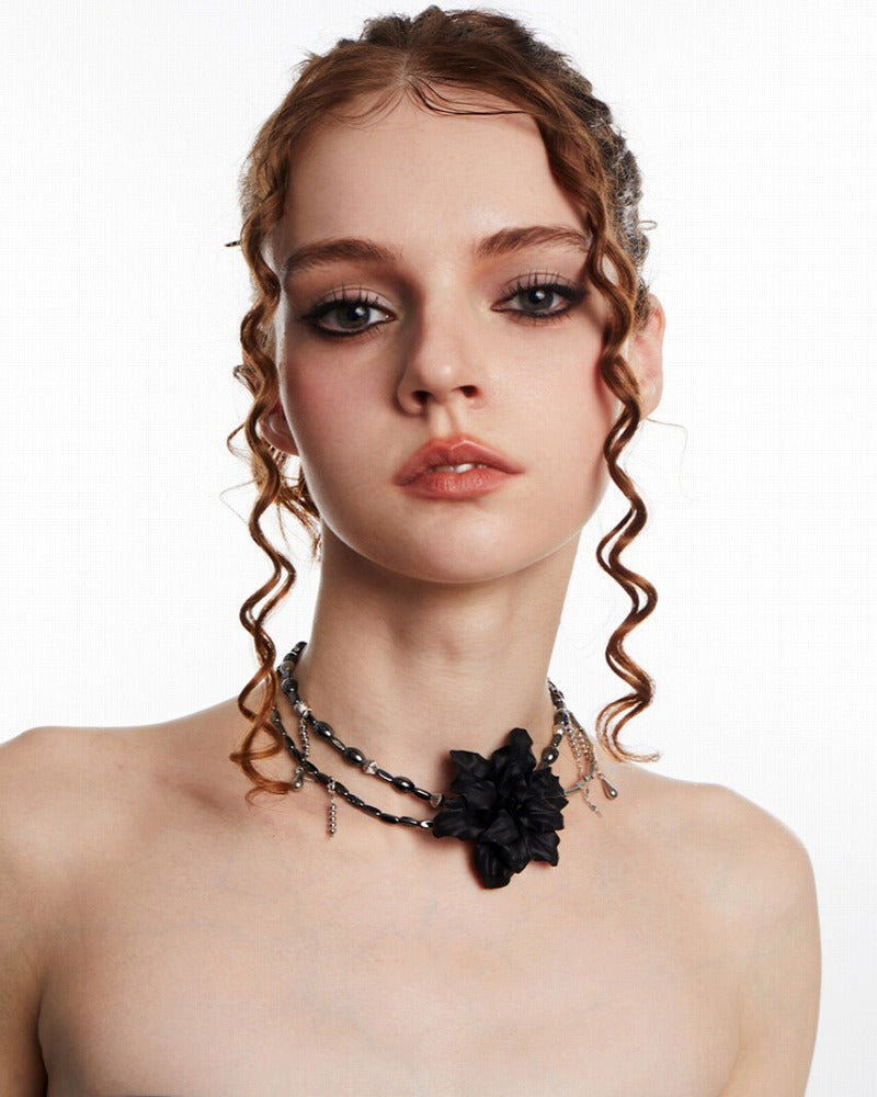 Black and White Flower Necklace