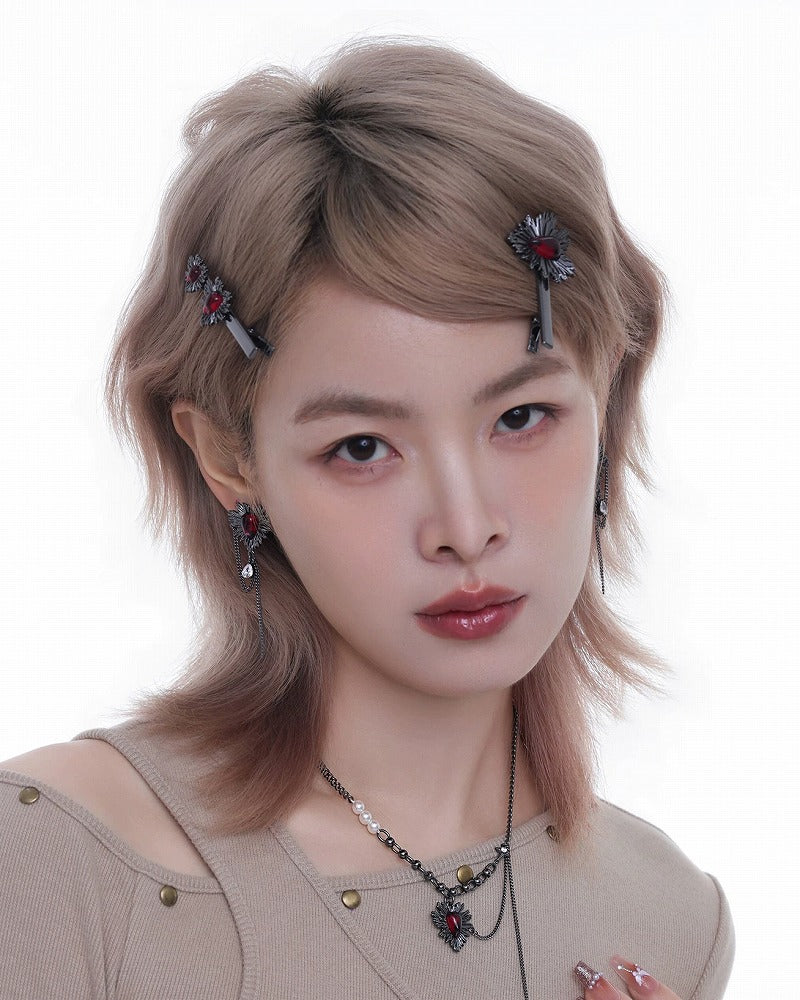Dark Thorn Heart Hair Clip