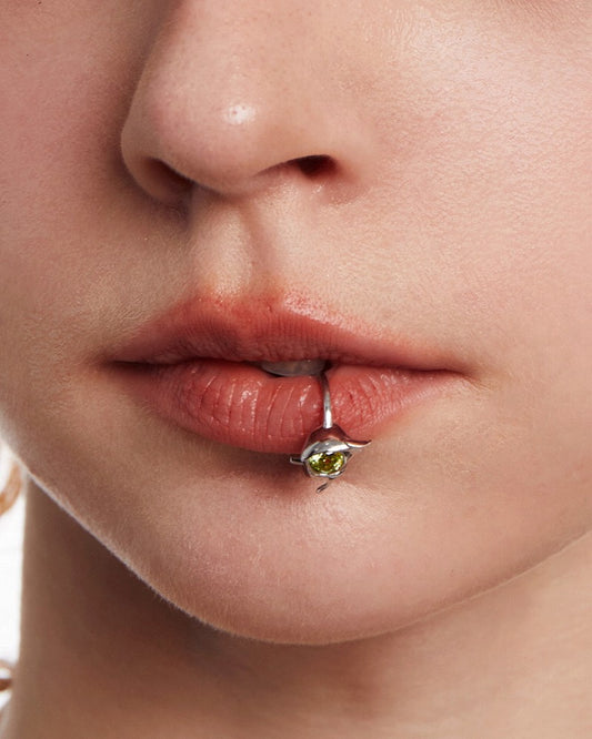 Liao Zhai Green Moonlight Lip Clip