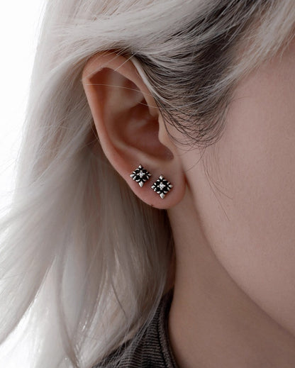 Iris Cross Earrings 02