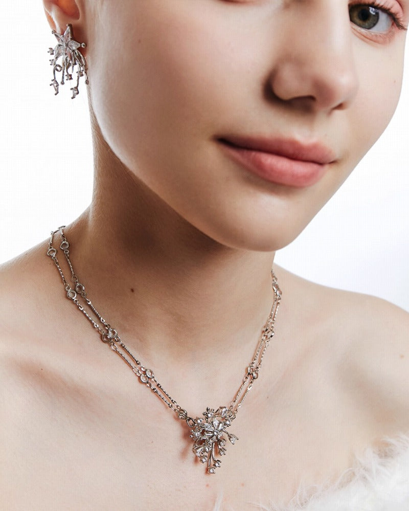 Winter Love Song Snowflake Necklace 01