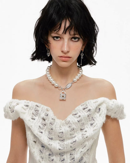 Daisy Declaration Necklace 04