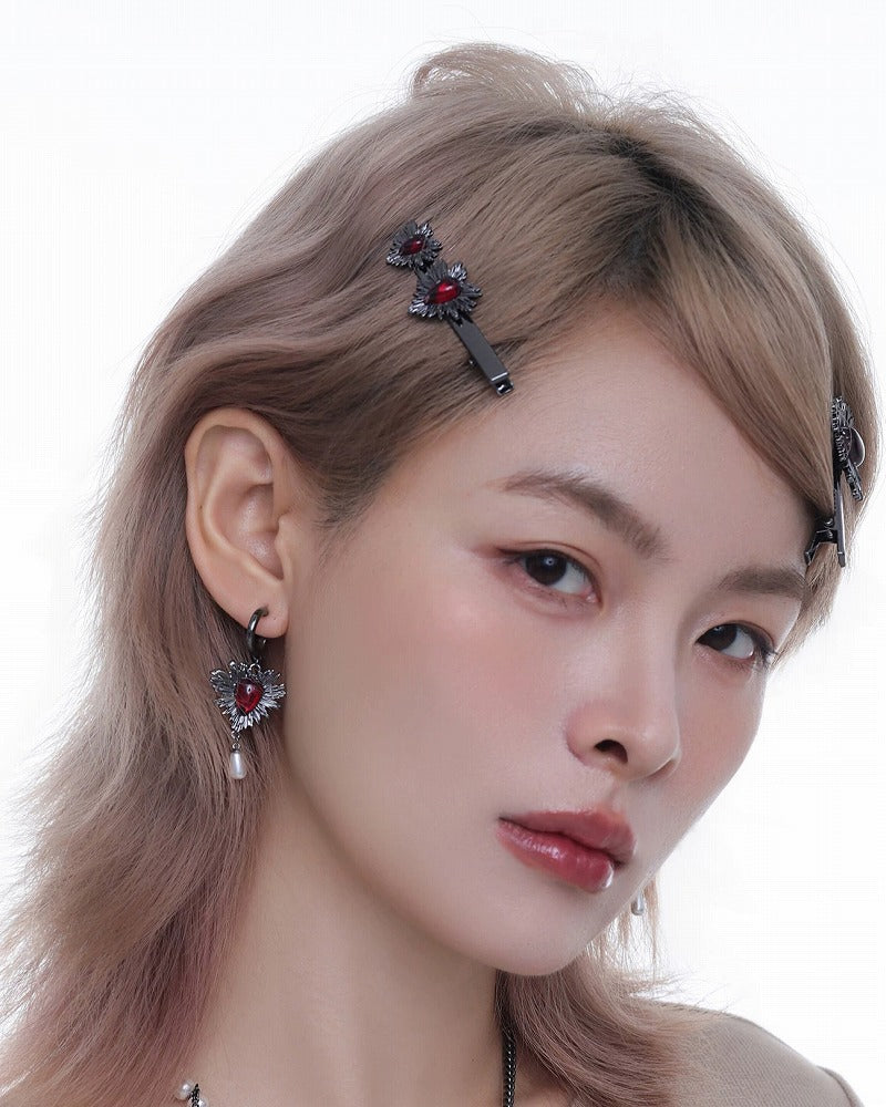 Dark Thorn Heart Hair Clip