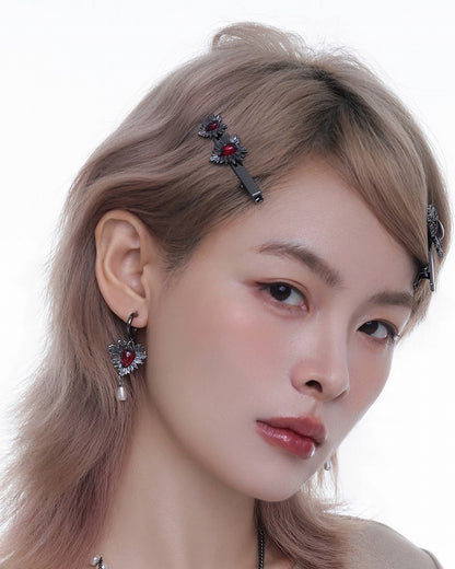 Dark Thorn Heart Hair Clip