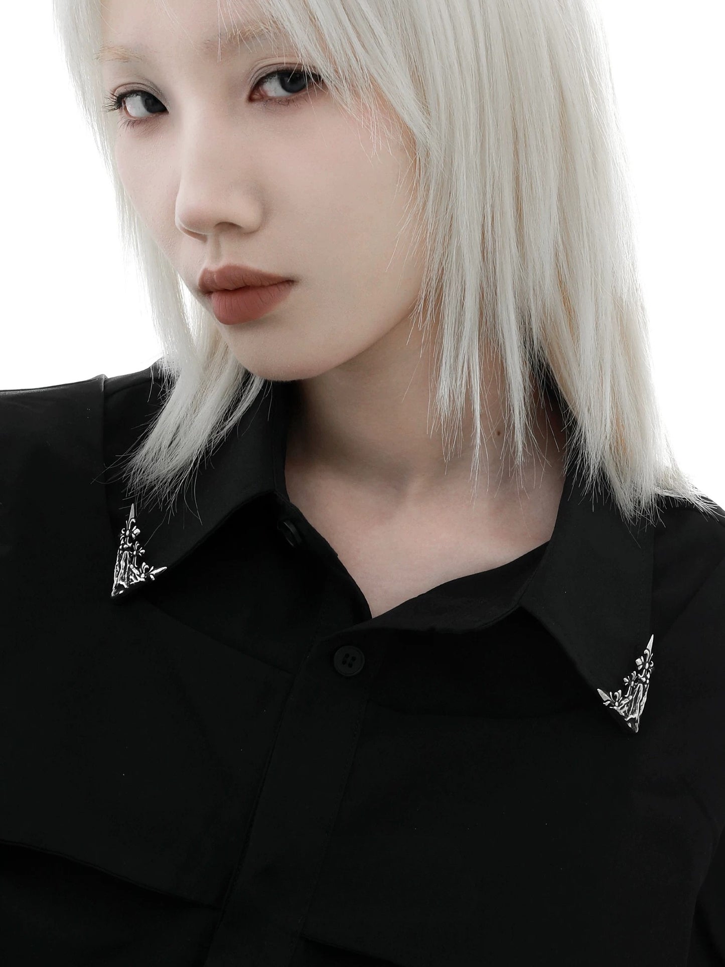 Iris Collar Corner Clip