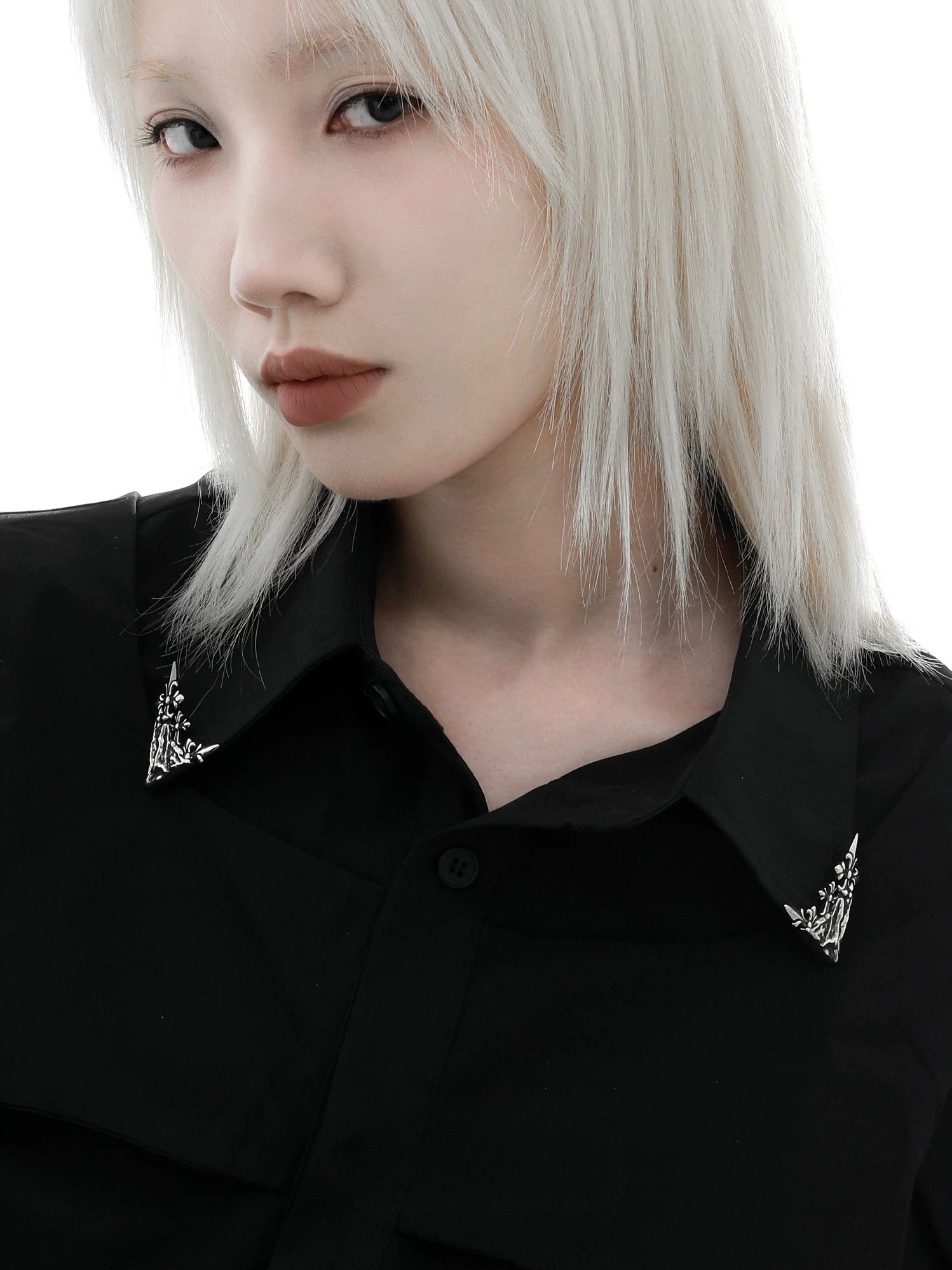 Iris Collar Corner Clip