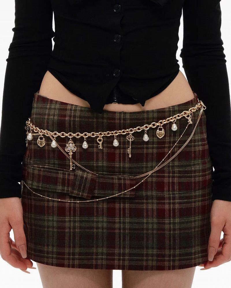 Locked Heart's Whisper Waist Chain 02