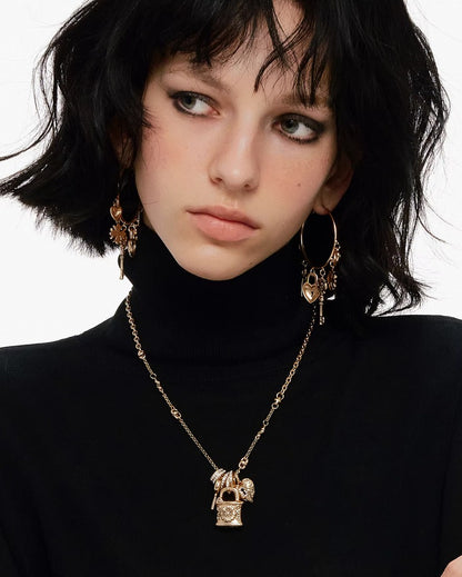 Daisy Declaration Necklace 03