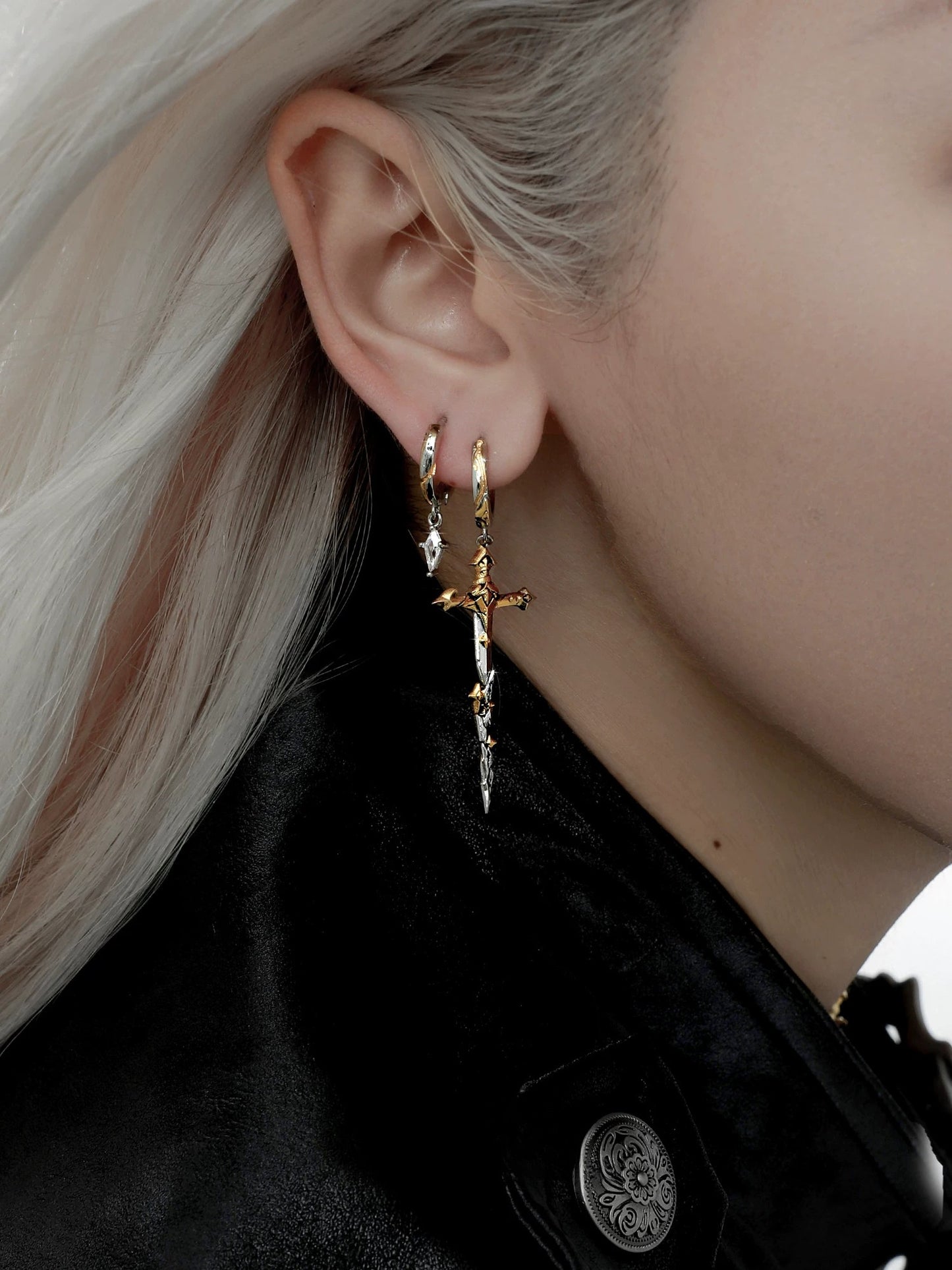 Knight Sword Earrings02