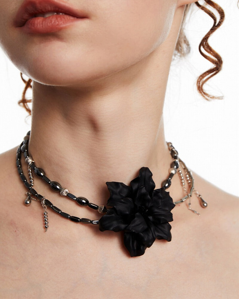 Black and White Flower Necklace
