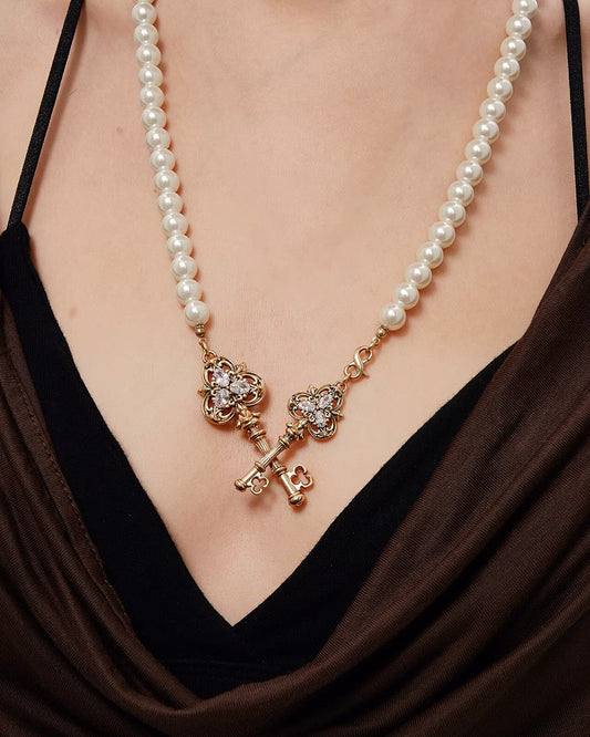 Locked Heart's Whisper Necklace 03