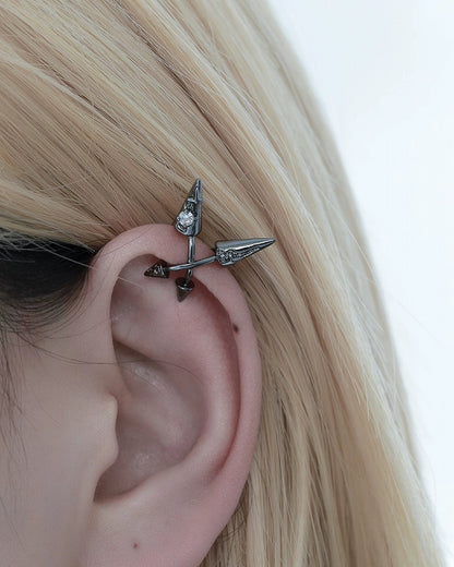 Basic Rivet Star Cuff 03