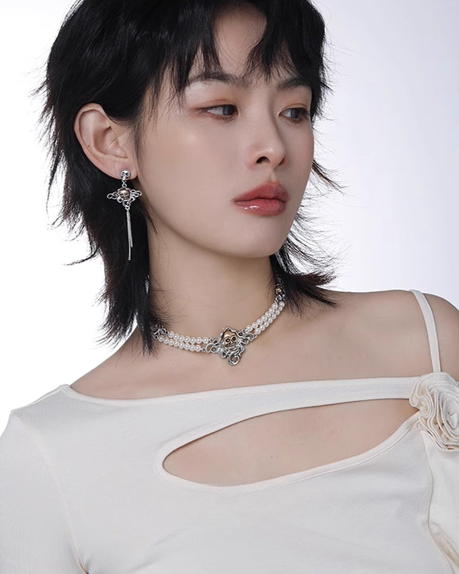 Skull Undead Pearl Choker