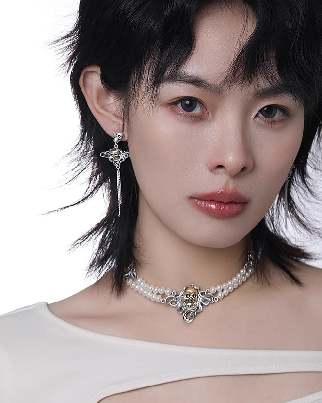 Skull Undead Pearl Choker