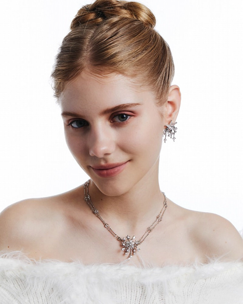 Winter Love Song Snowflake Necklace 01