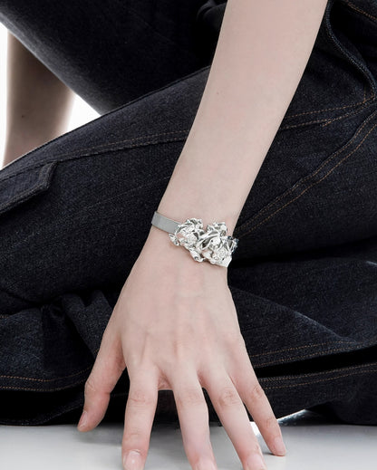 (Ex Display) Forbidden Rose Indifferent Bracelet