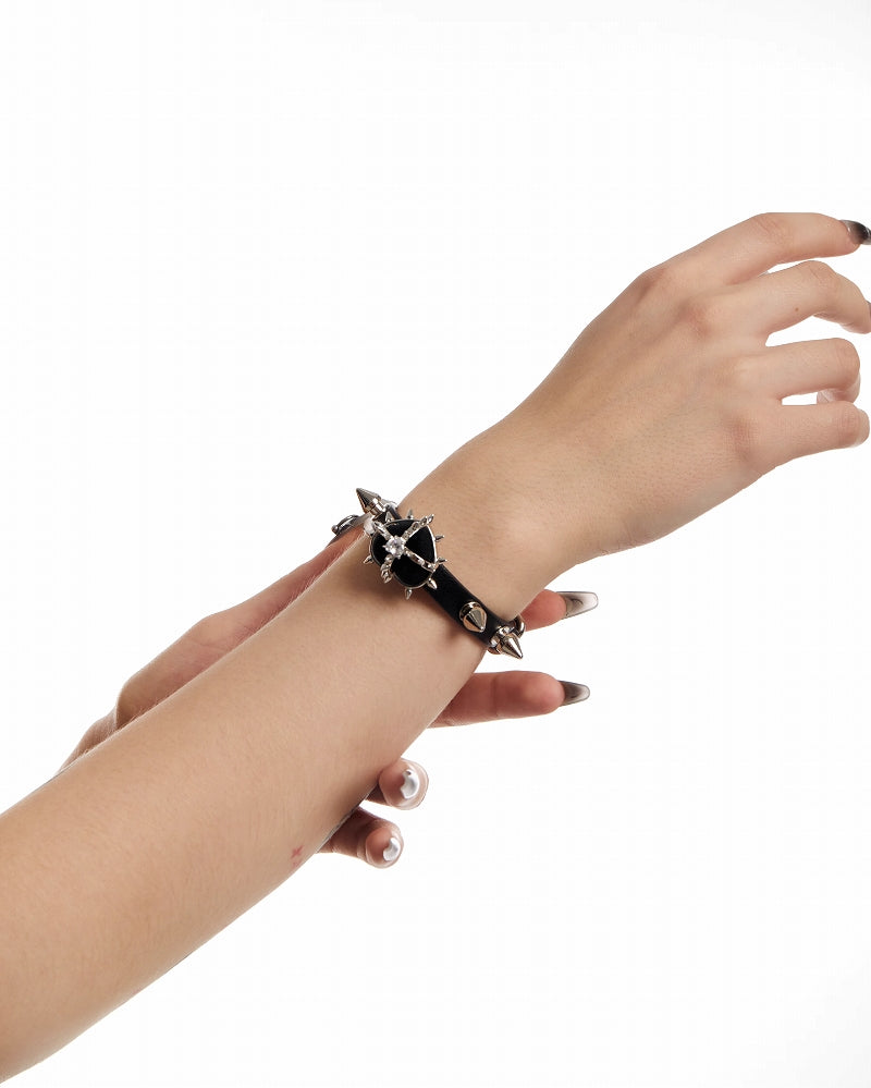 (Ex Display) Black Hearted Evil Woman Bracelet